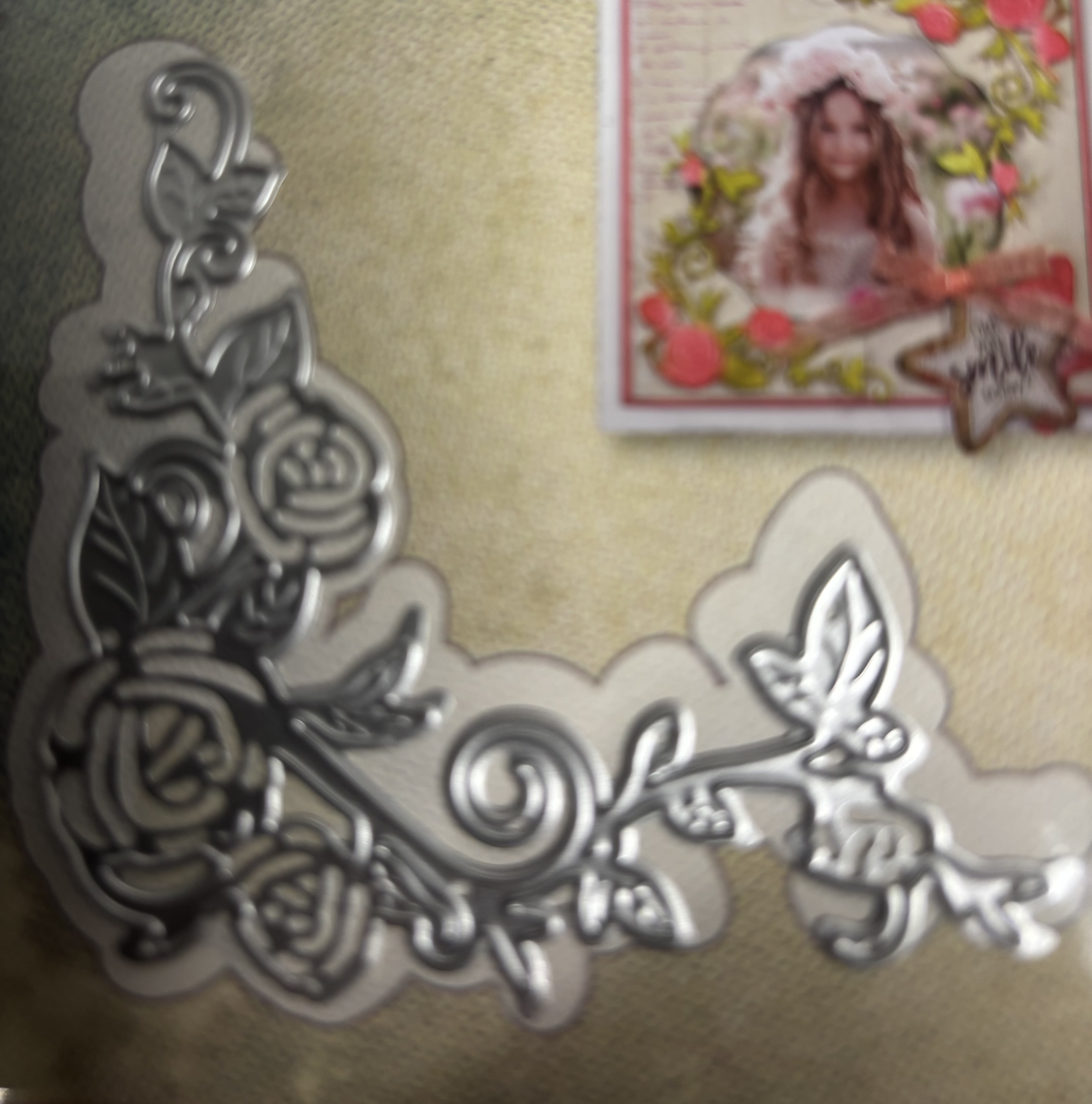 6002/1294 Joy Crafts stencils/dies, Roses Corner