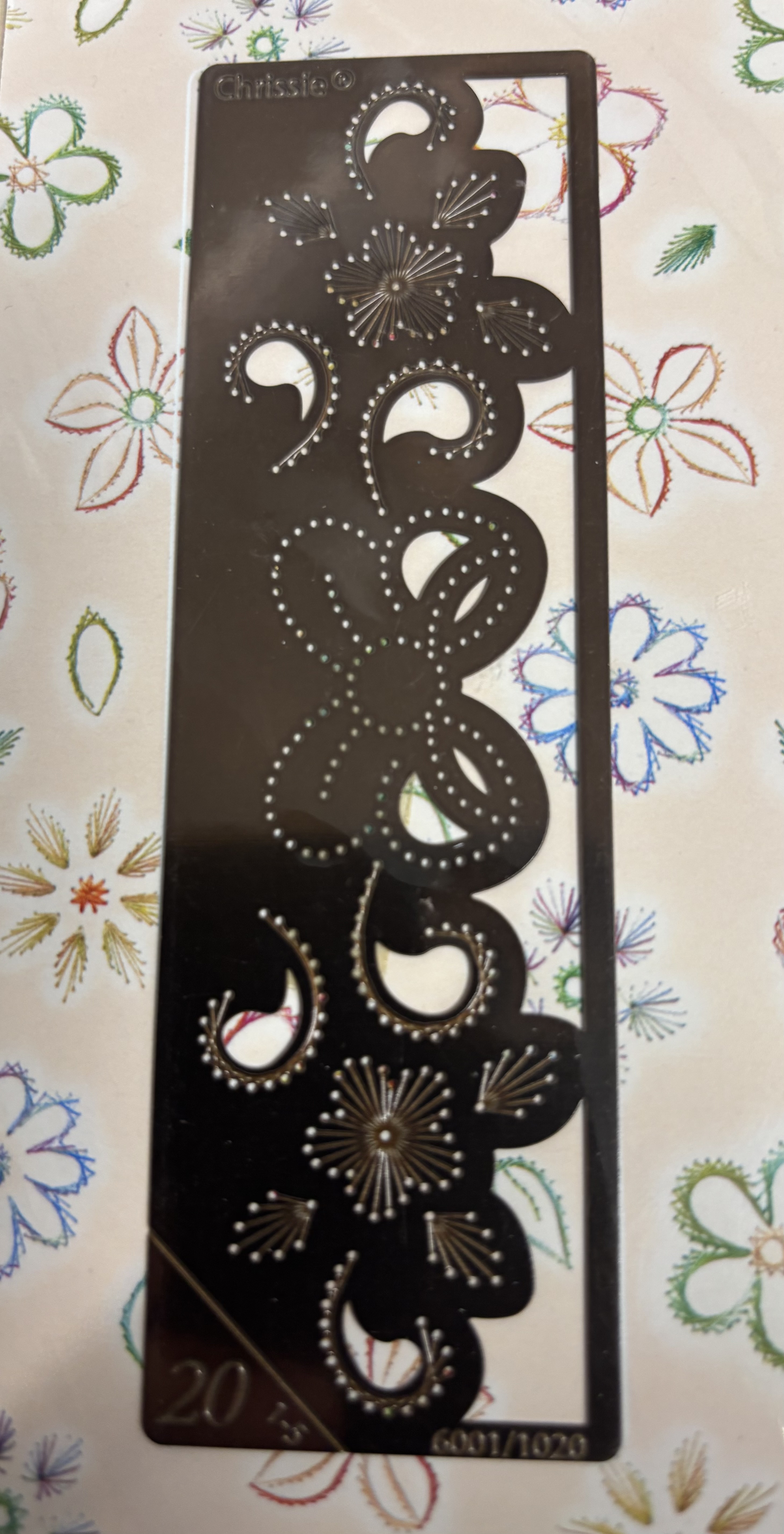 6001/1020 Joy Crafts stencils by Chrissie